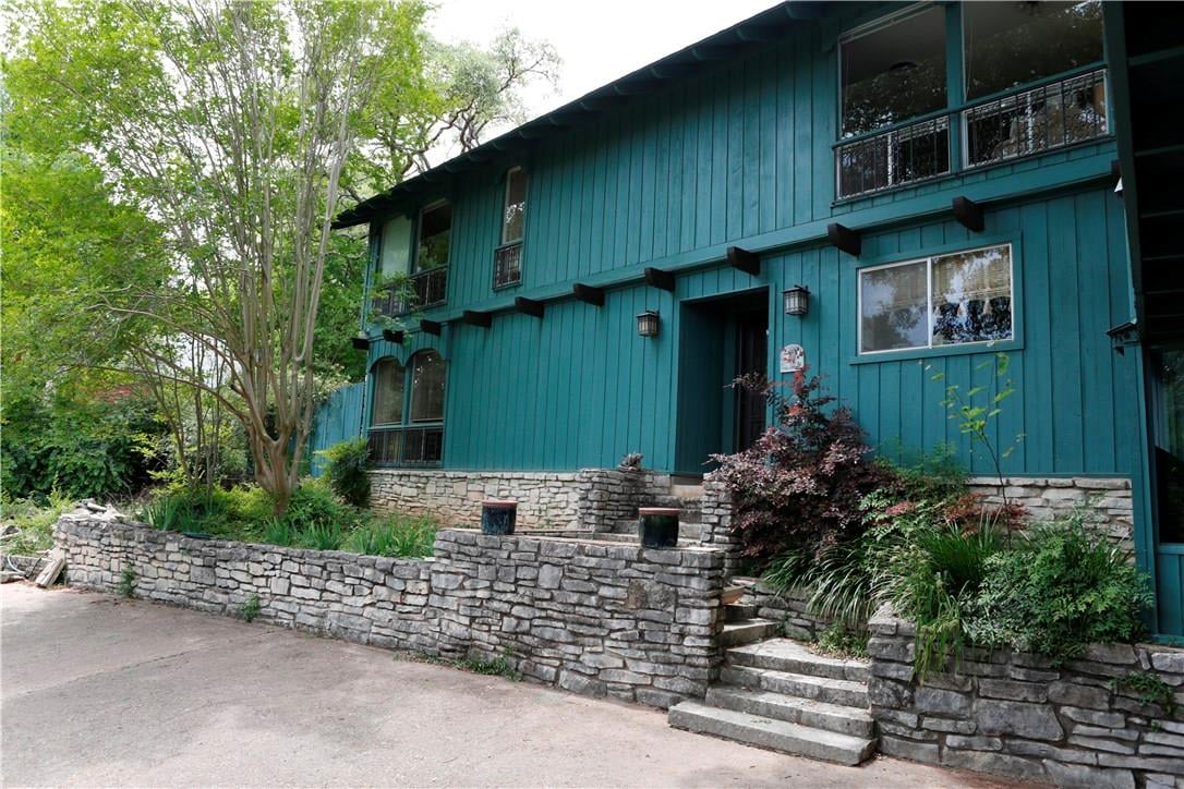  502 Westbrook Dr