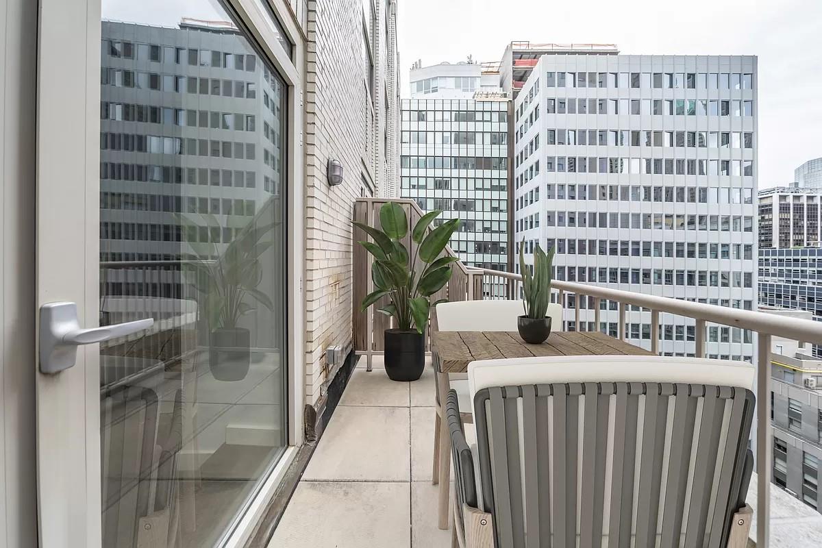 116 John Street, Apt 2611