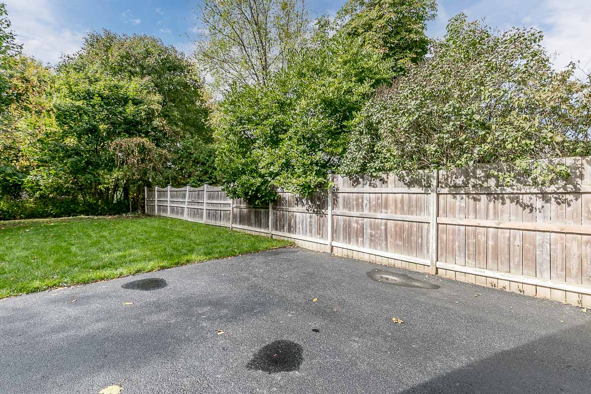 New Lisiting: 180 Lorne Ave