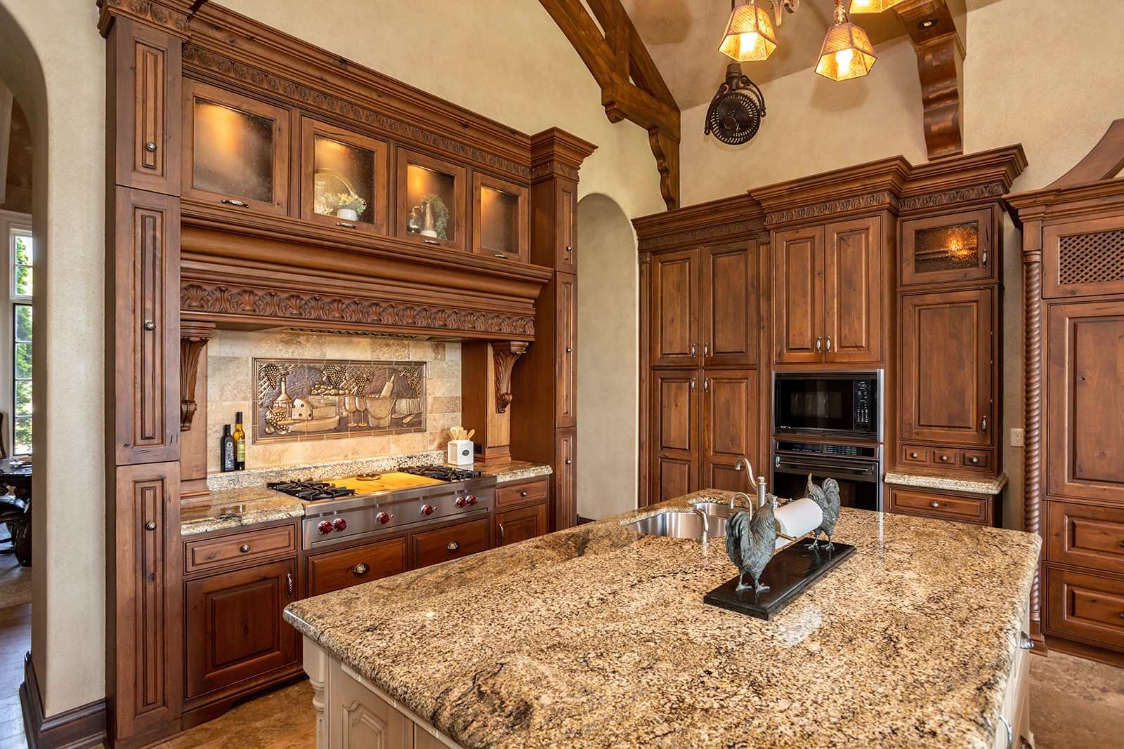 2505 NE Bellagio Court