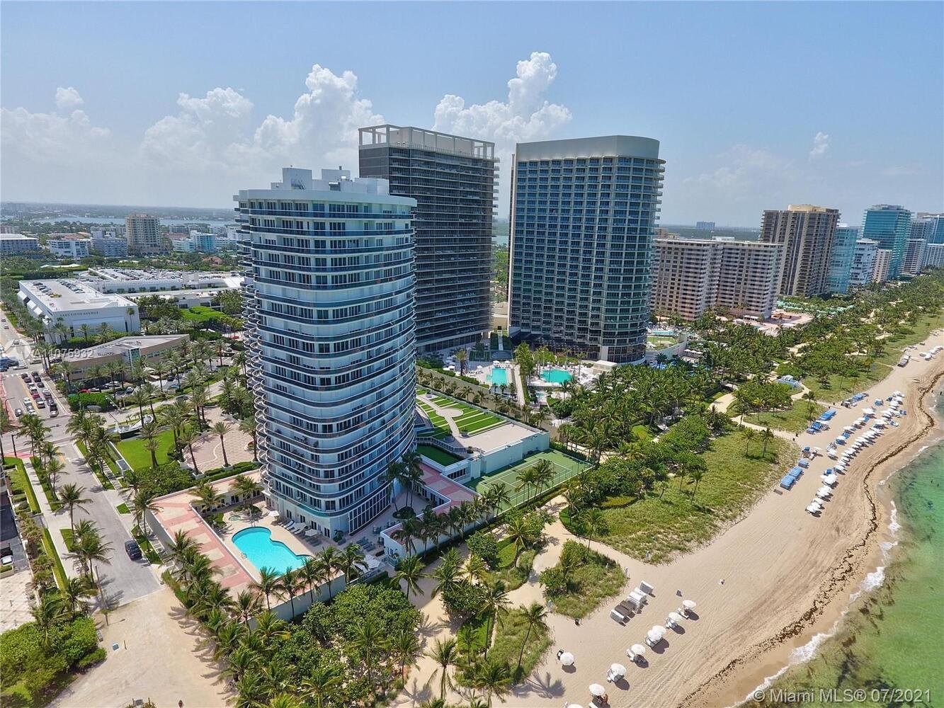 9601 Collins Ave, #505