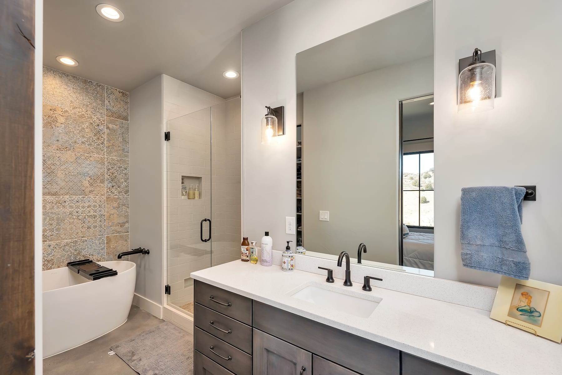 7590 Raphael Lane