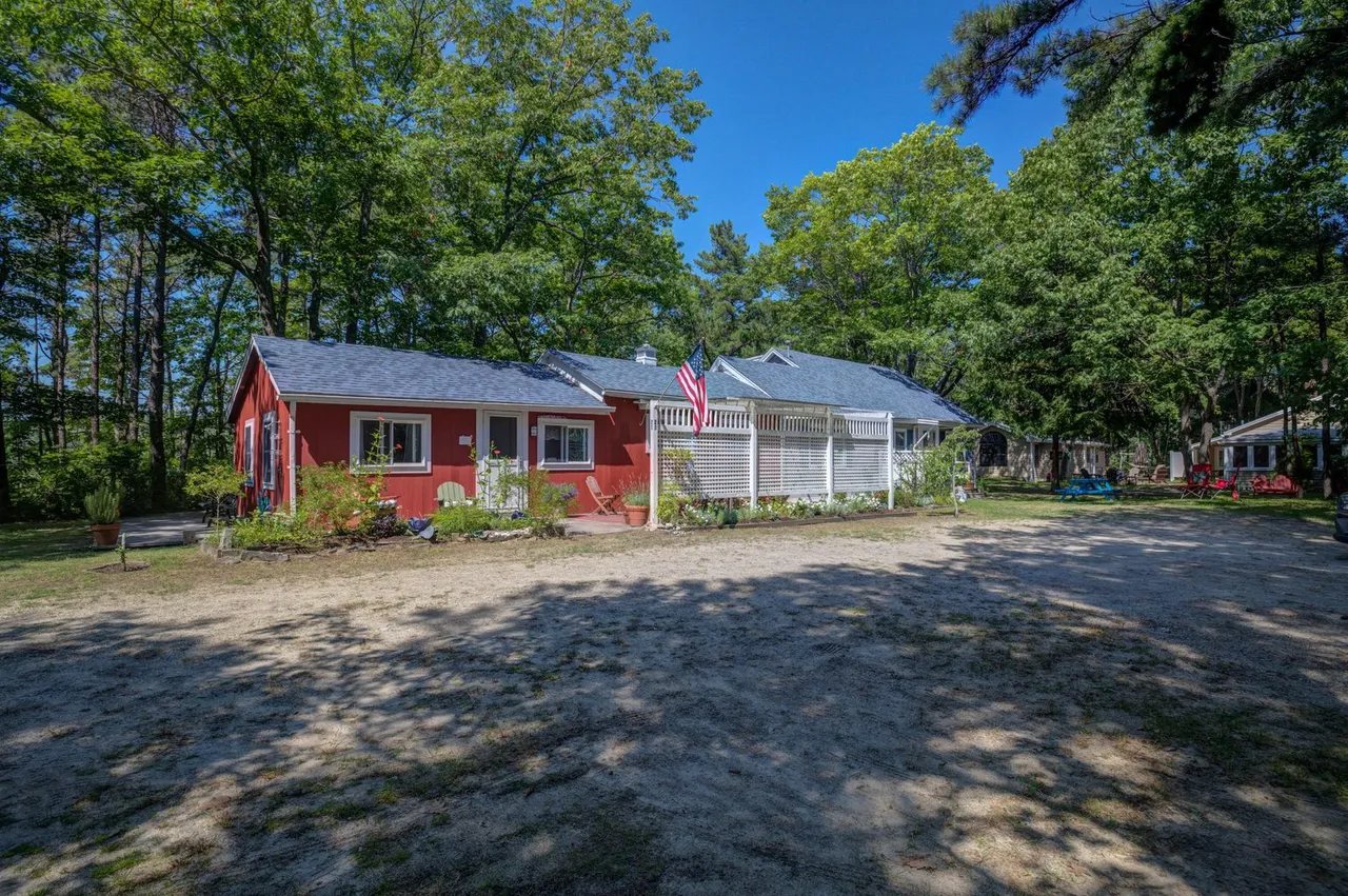 New Listing! 21-23 Waterside Lane, Kennebunkport, Maine – $1,900,000
