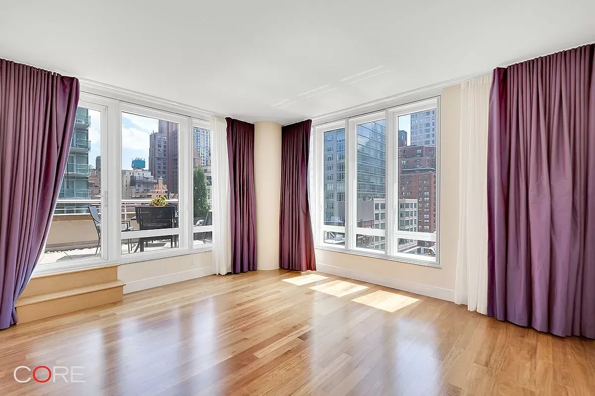 250 East 53rd Street Unit: 904