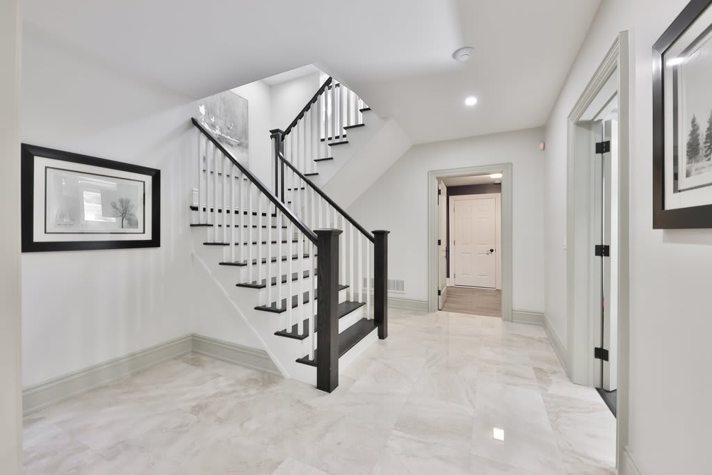 2015 Elmhurst Avenue, Oakville
