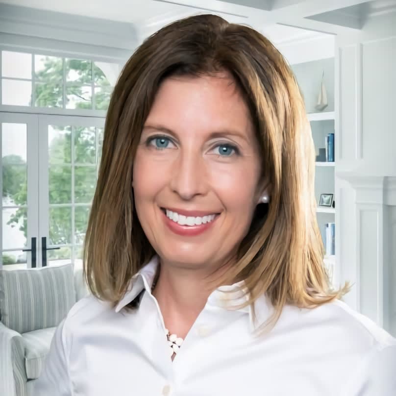 Elizabeth Bowers, real estate agent