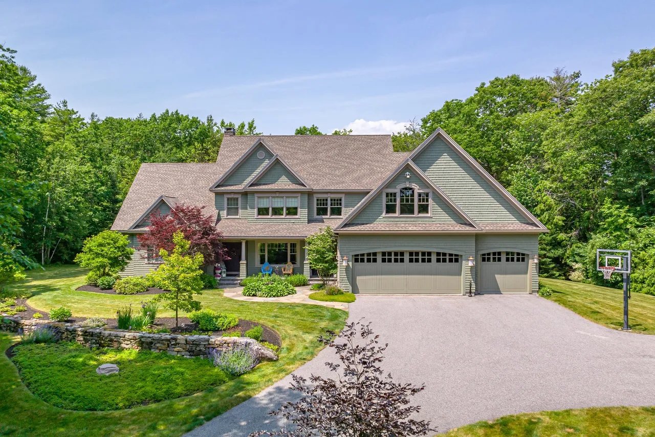 New Listing! 13 Peppergrass Road, Cape Elizabeth, Maine – $2,200,000