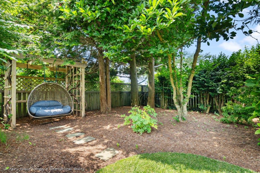 11 Primrose Ln