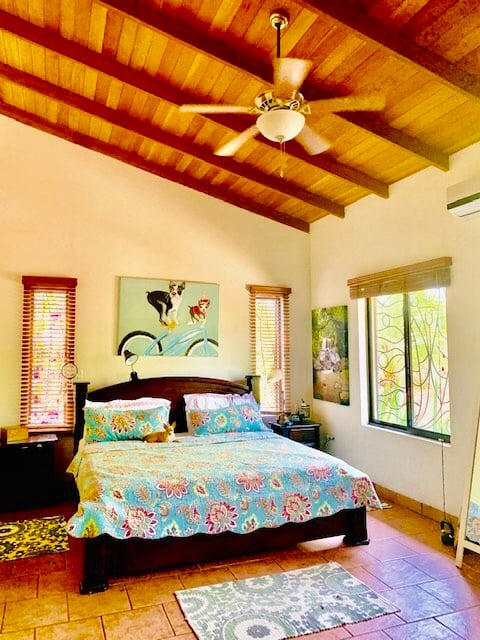 Waterfall River Luxury Home, Dominical, Puntarenas