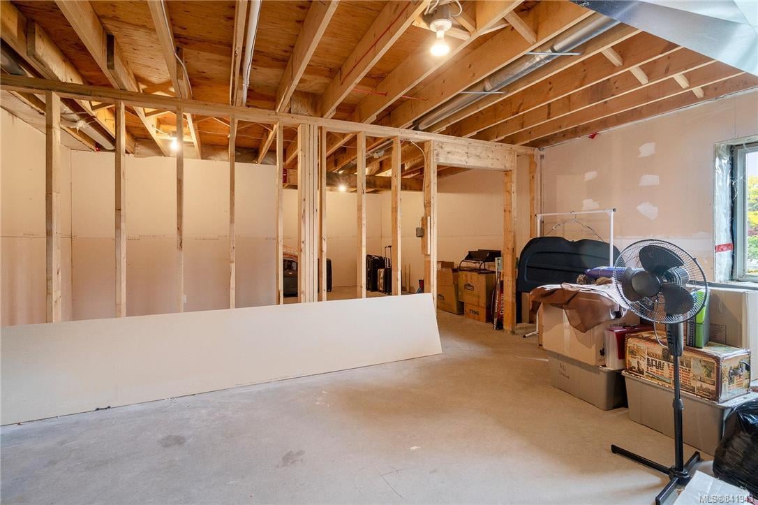 2346 Rozon Rd, Mill Bay