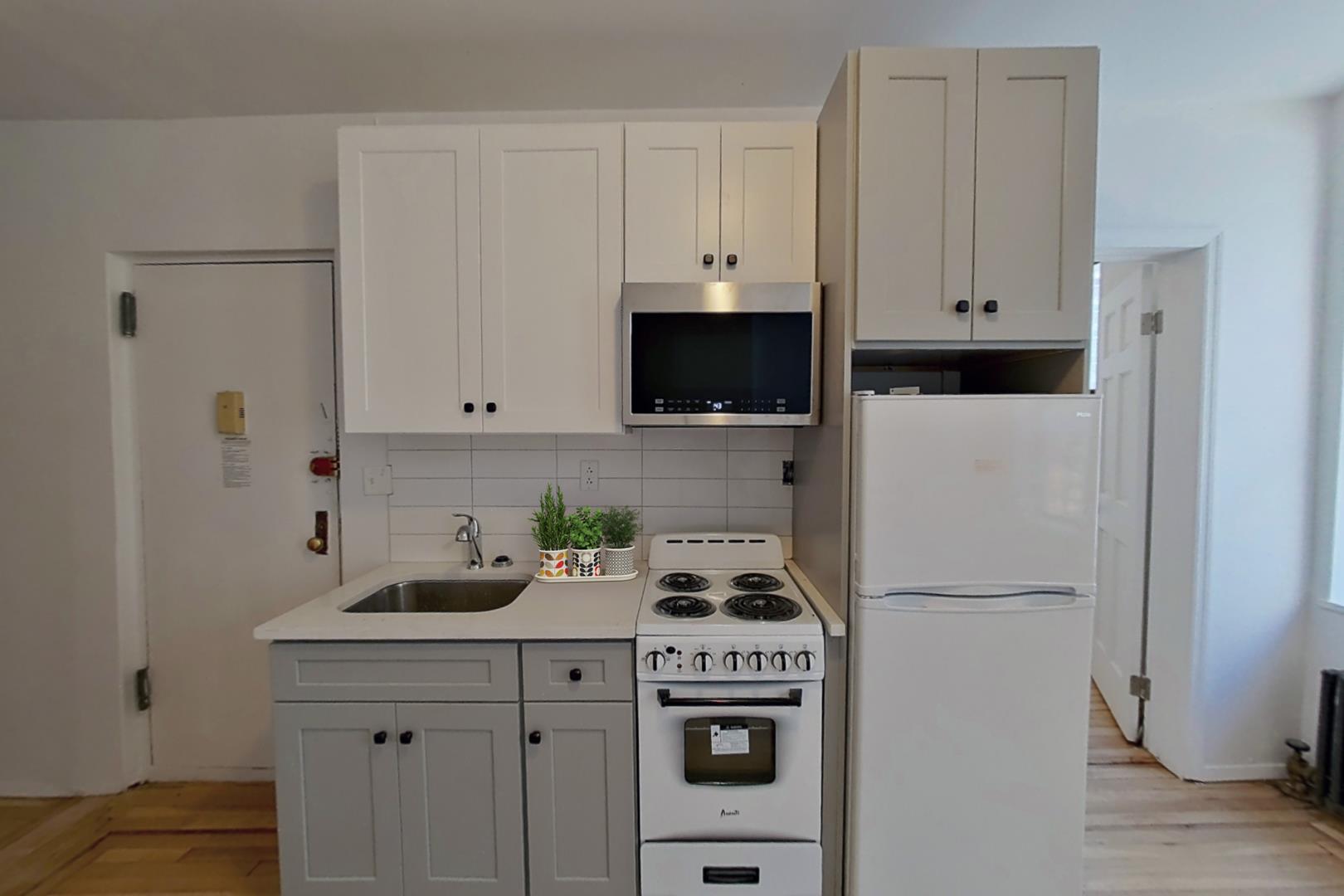 1301 Third Avenue, Apt 3-F
