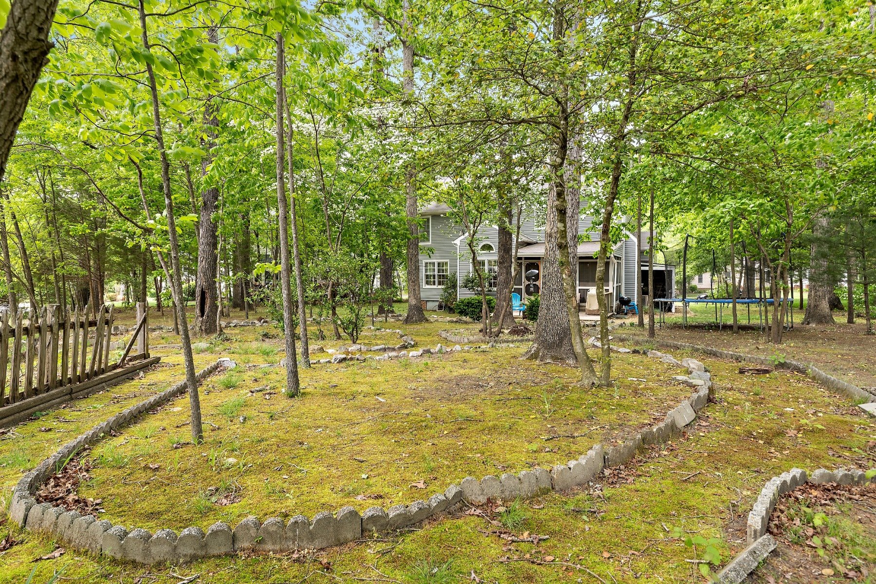 6007 Oak Landing Drive