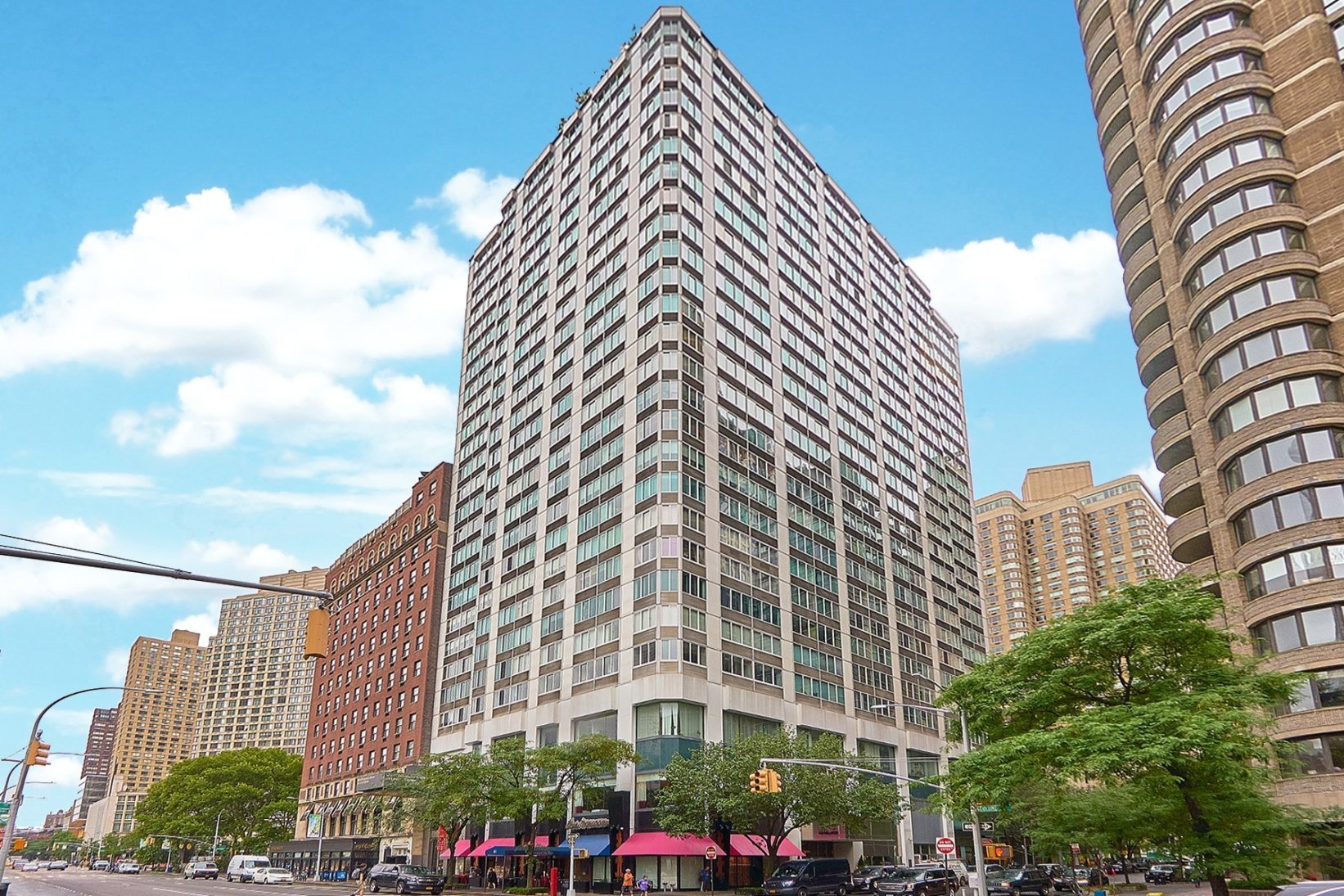 61 W 62nd St, #14C