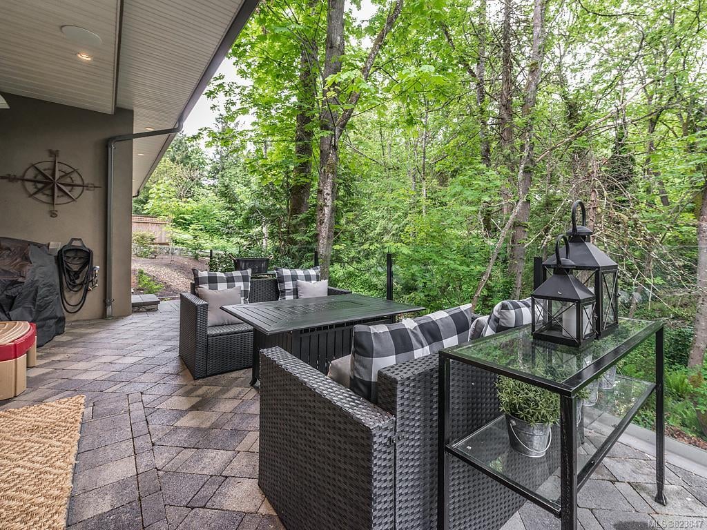 6238 Elizabeth Garden Ct