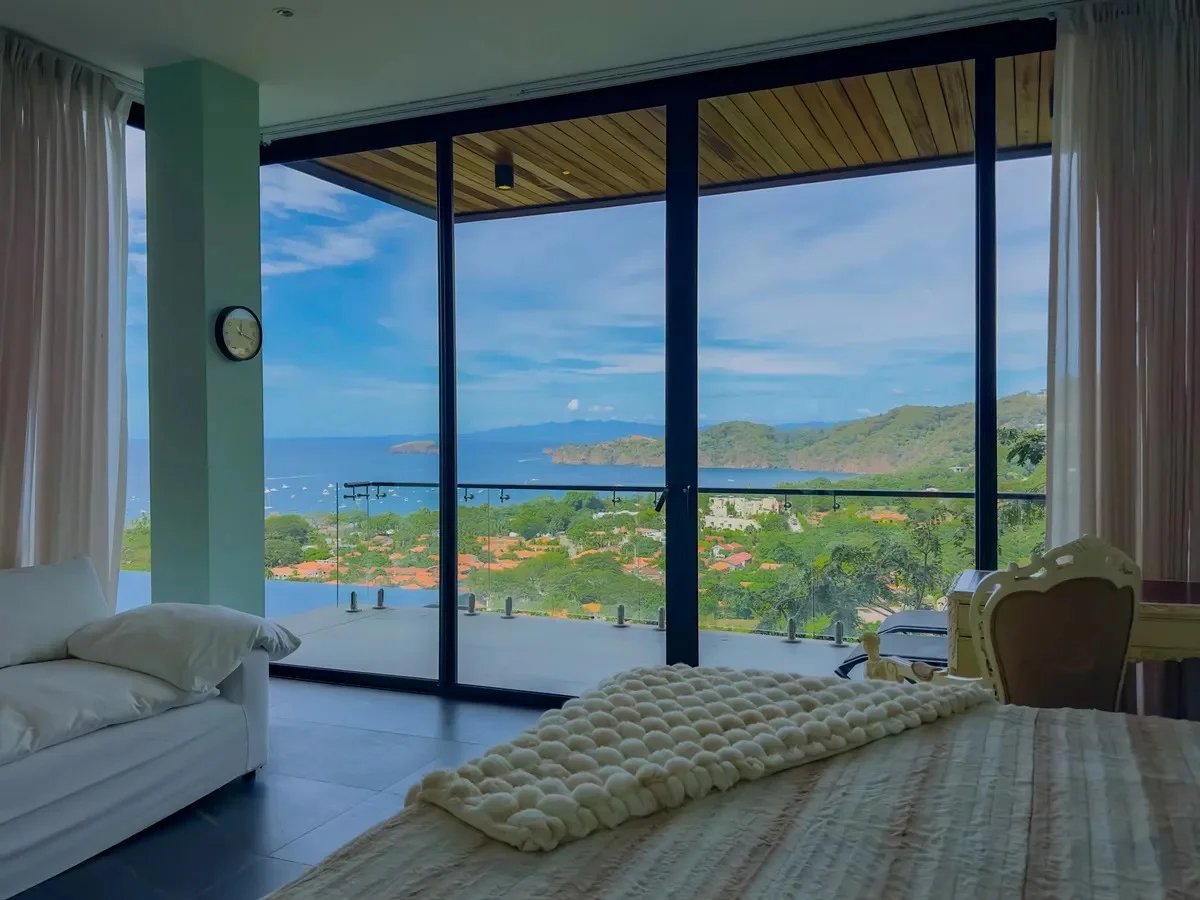 Elevated Infinity Pool Home, Papagayo, Guanacaste