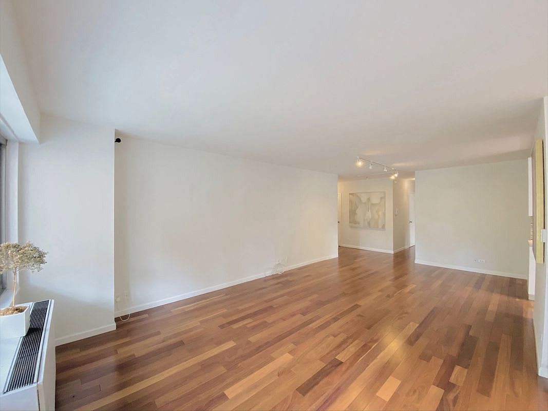 250 E 87th St, Apt 6F