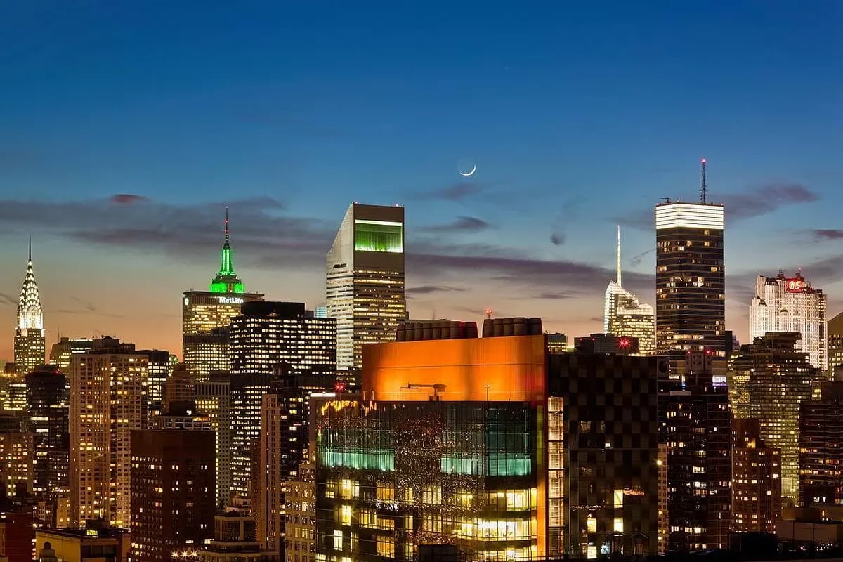 515 East 72nd Street Unit: 36D
