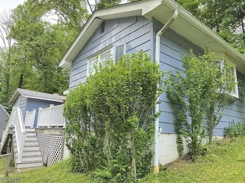 9 W Cherry Tree Ln