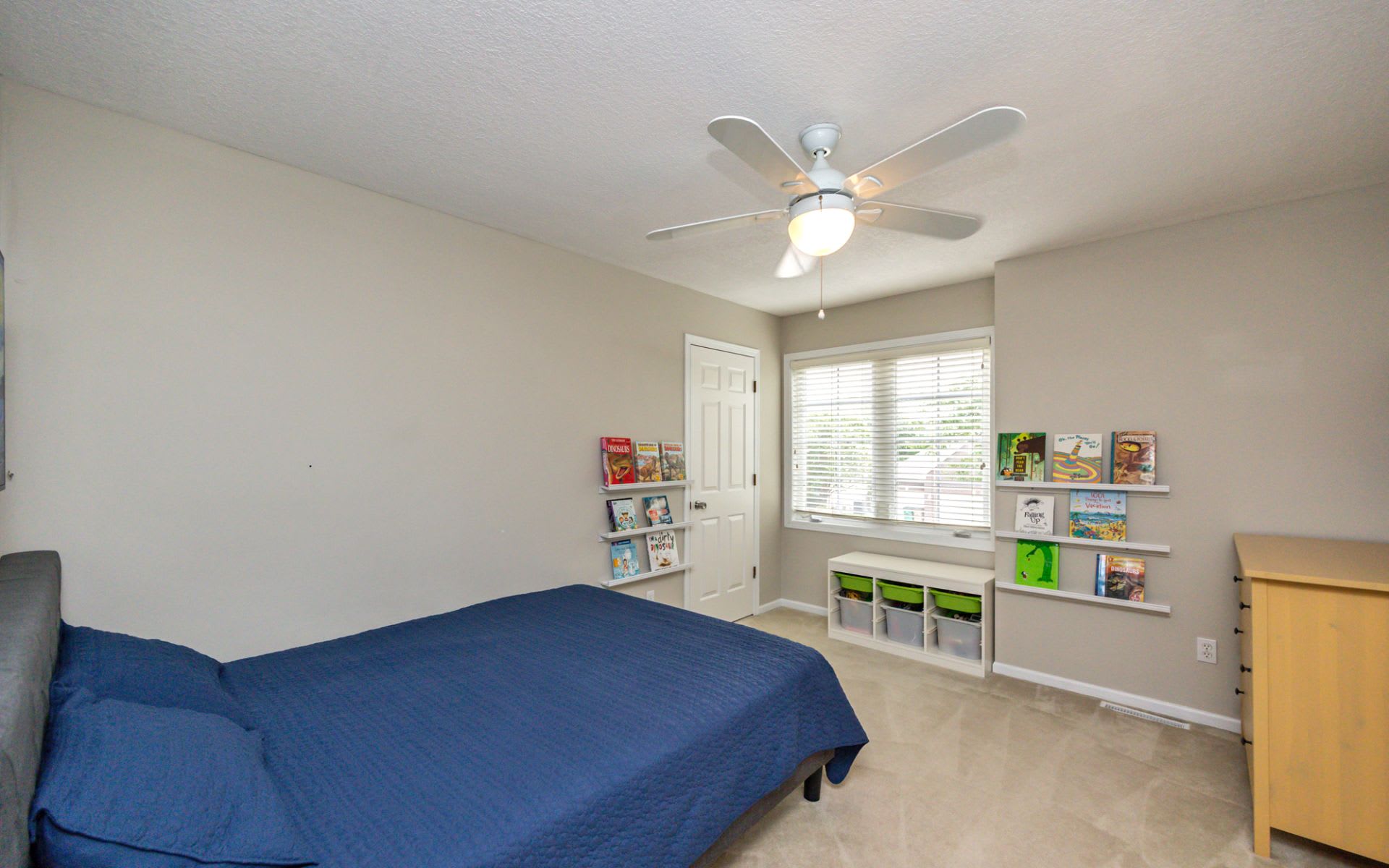 5542 Ponderosa Drive