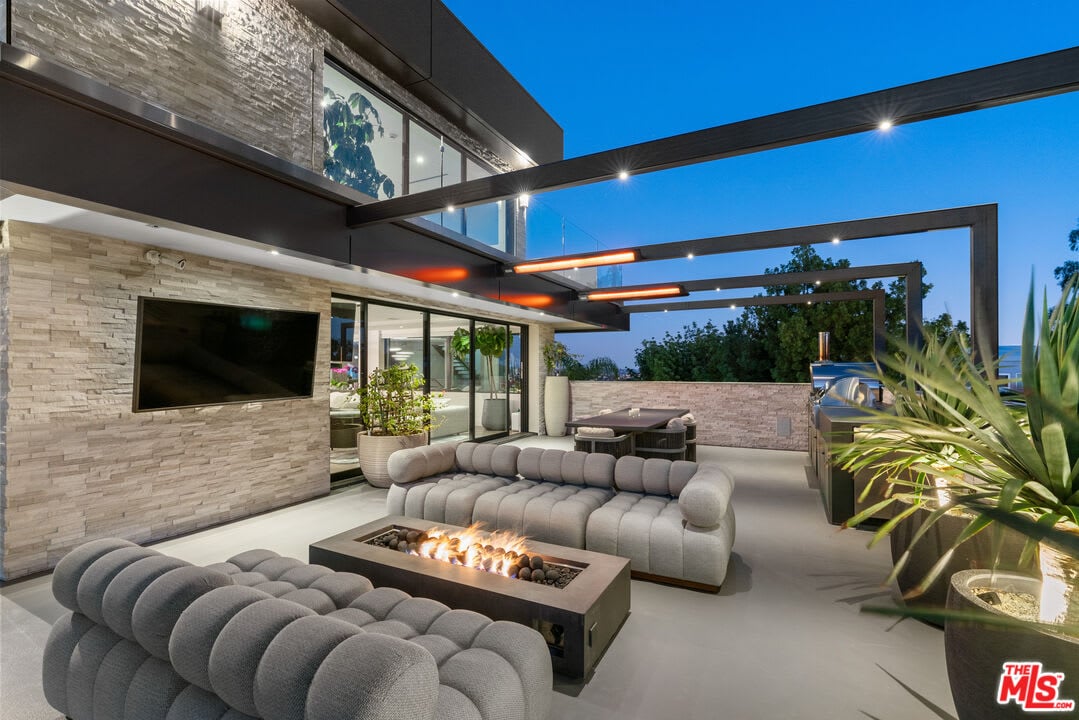 Pristine Lodge