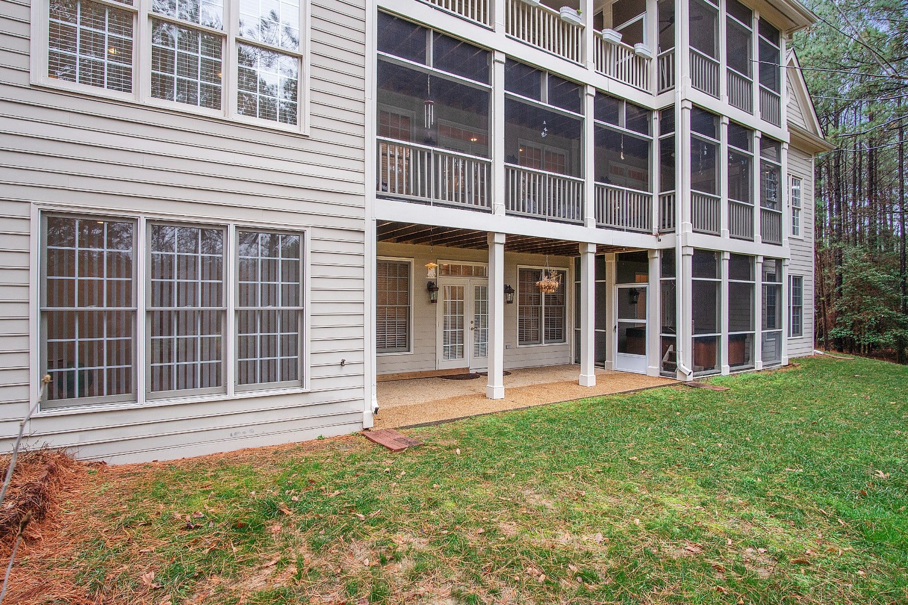 11591 Royal Lane