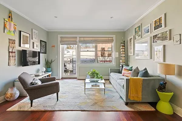 543 16th Street Unit: 2R