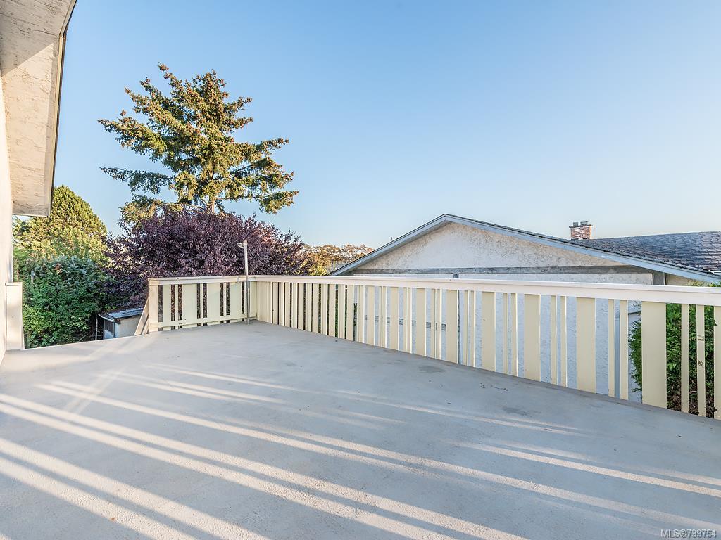3291 Megaw Pl, Saanich