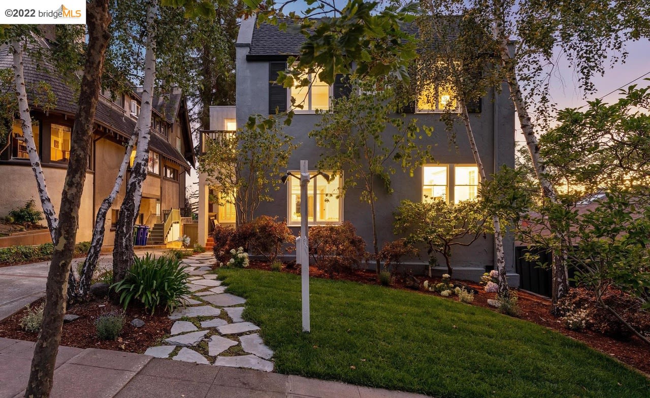 209 Hillside Ave