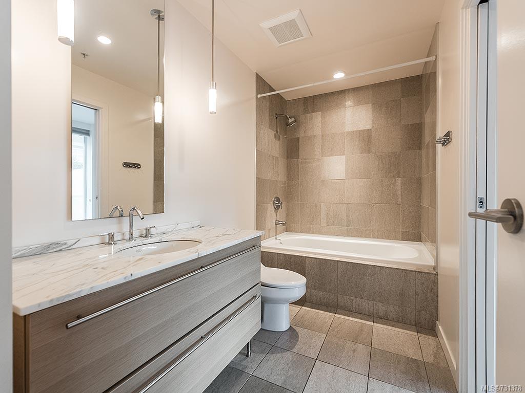 203-66 Songhees Rd, Victoria