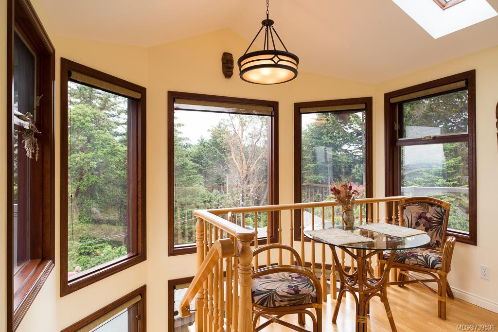 4286 Camsusa Rd, Malahat
