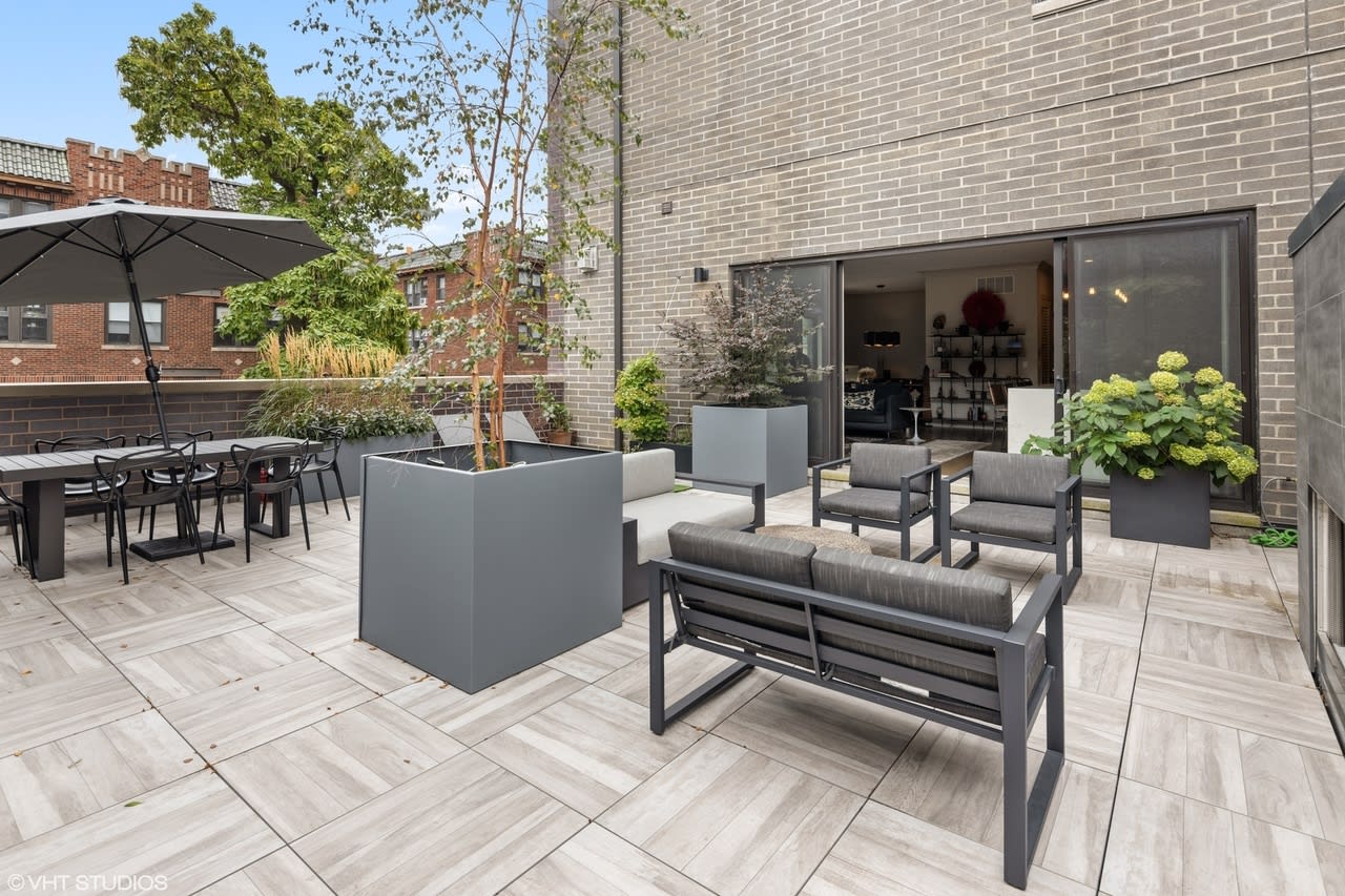 4802 N Bell Ave #203