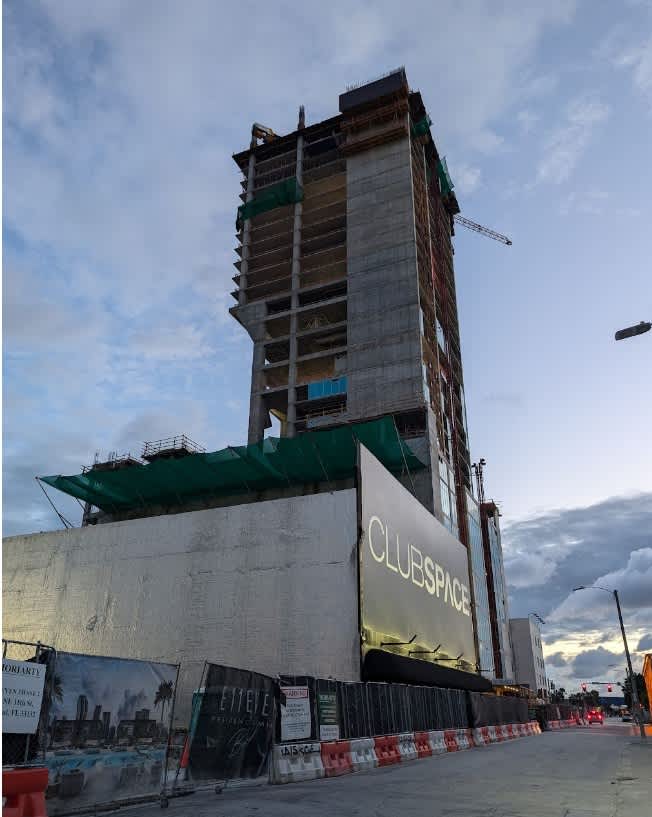 July 2024 l First Crane Installed at 65-Story Tower Construction Site