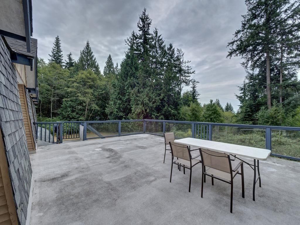 1733 Lower Rd