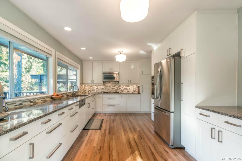 4509 Tanglewood Cres