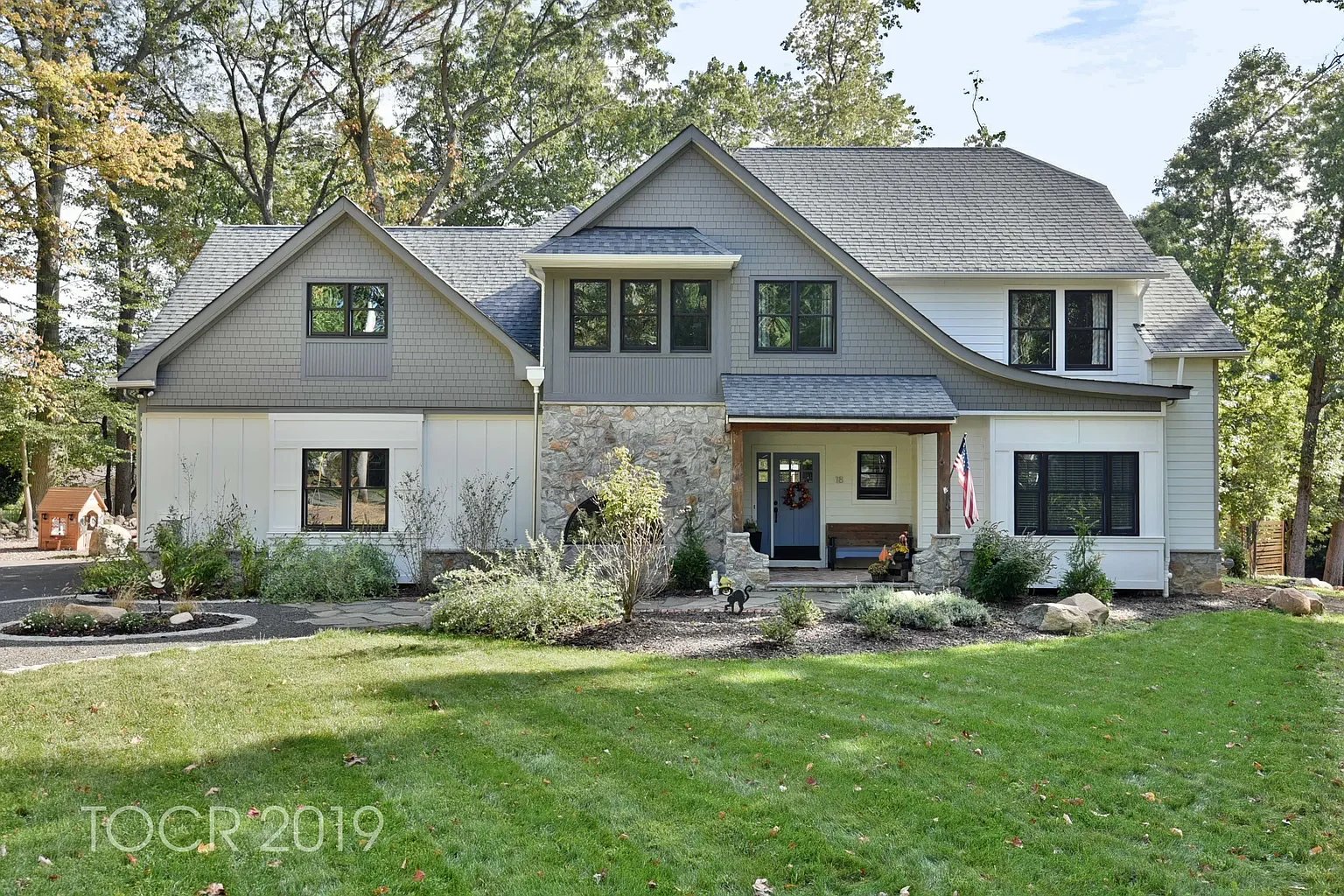 18 Skytop Dr