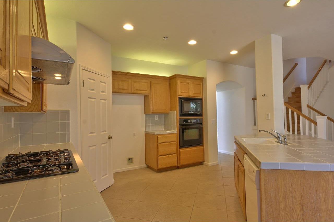 13 Wimbledon Cir