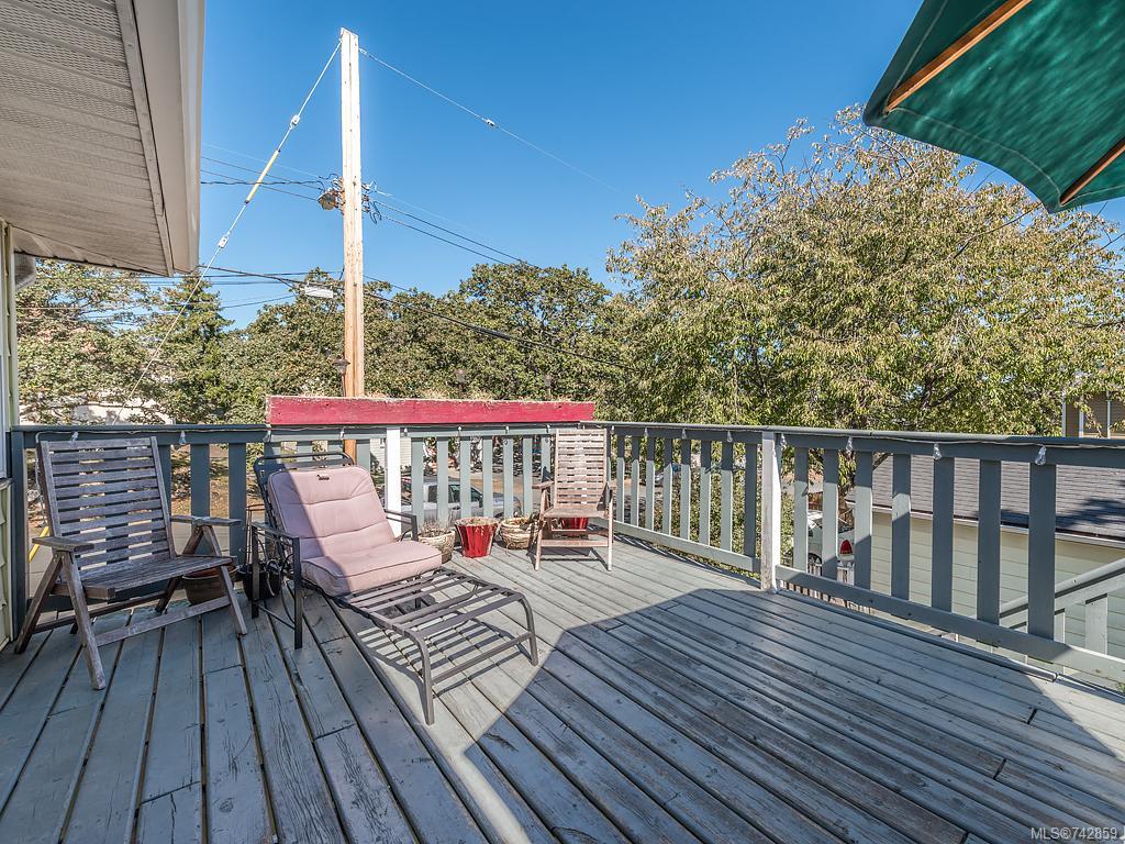 2665 Roseberry Ave