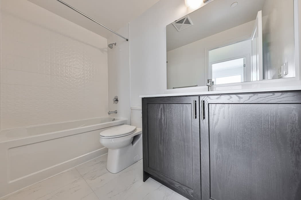 Unit# 814- 1050 Main Street
