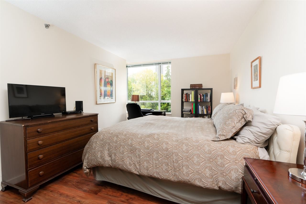 305-3061 E Kent Ave N Ave