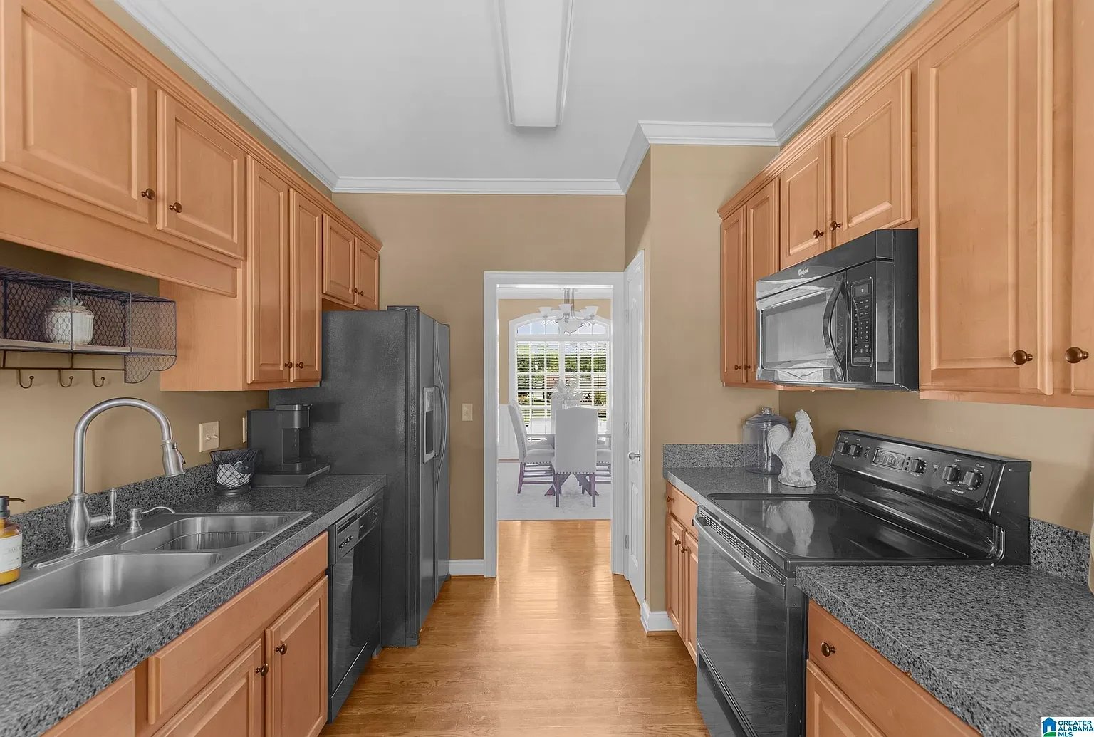 56 Woodbury Dr