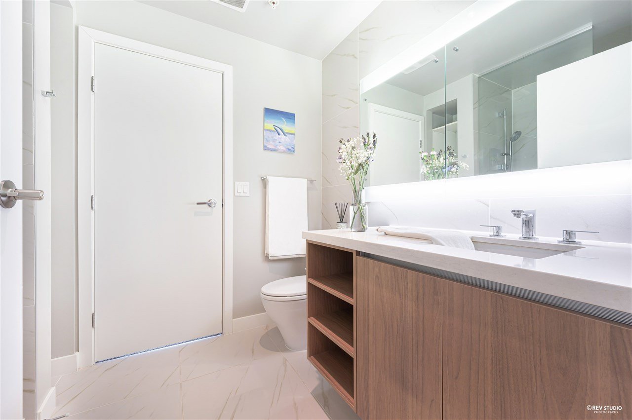 229-9333 Tomicki Ave