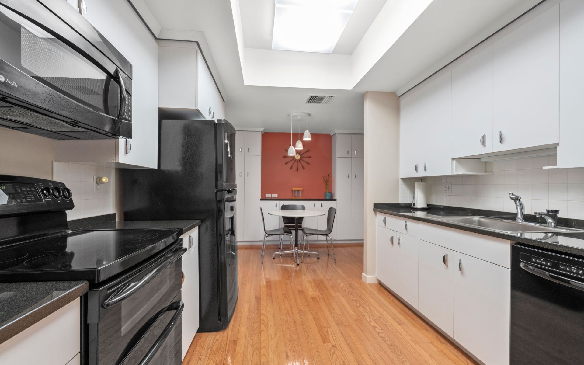 79 Florence St, #304S