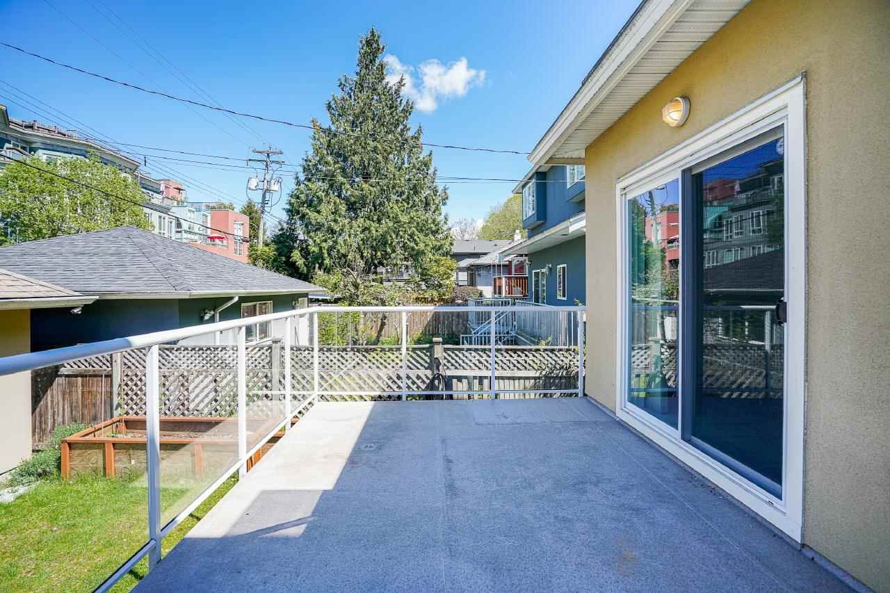 3445 W 10th Ave