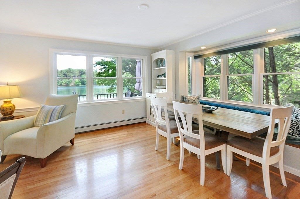 67 White Ave