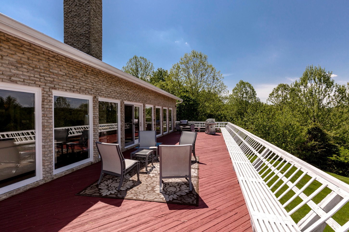 1 Piney Meetinghouse Ct