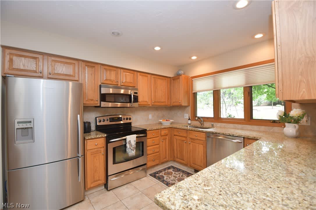 33790 Redbridge Ln