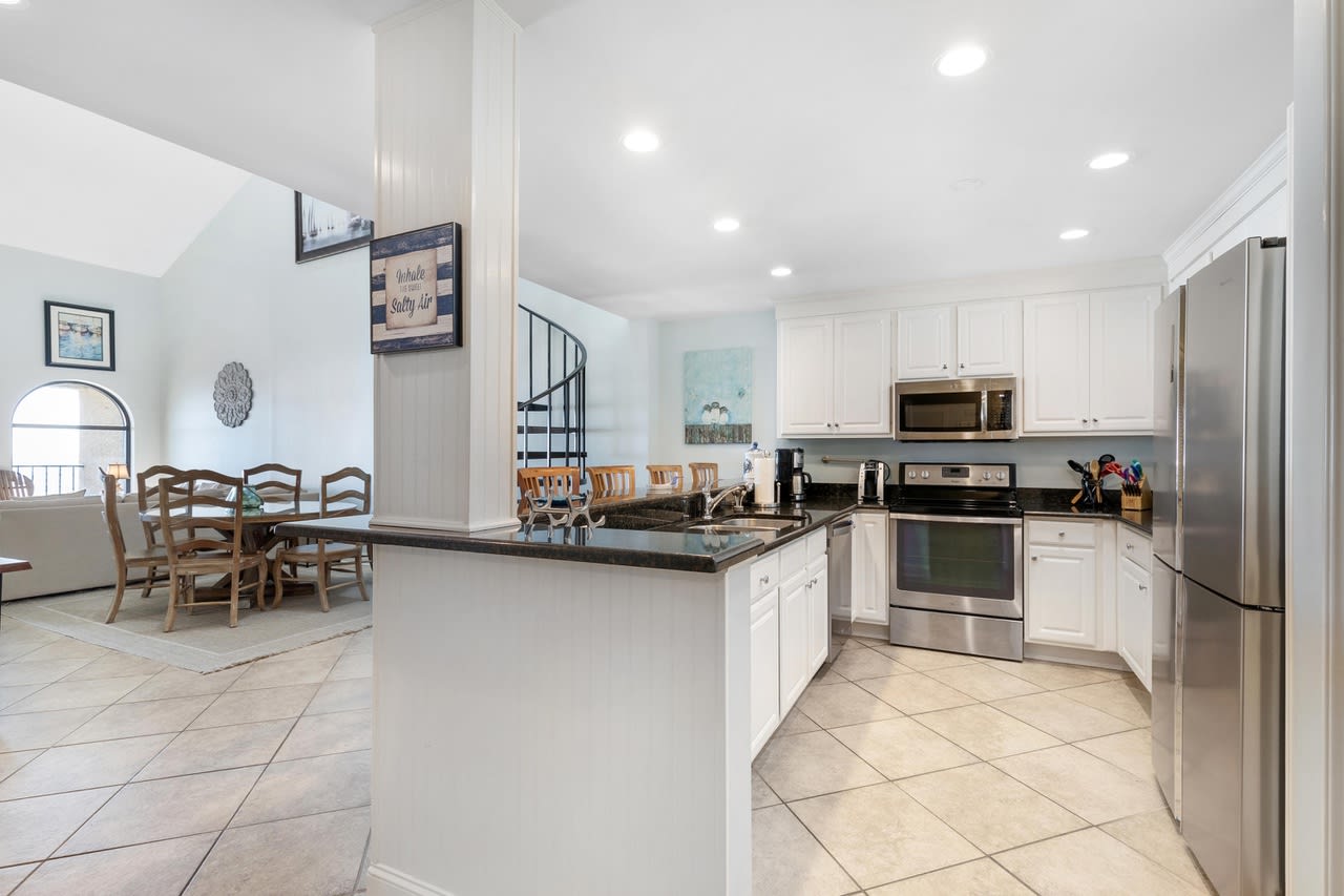 9002 Palmetto Dr #515