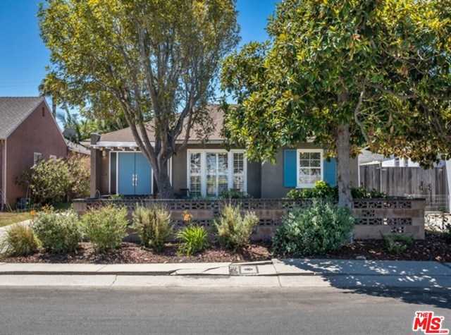6522 W 80Th Place
