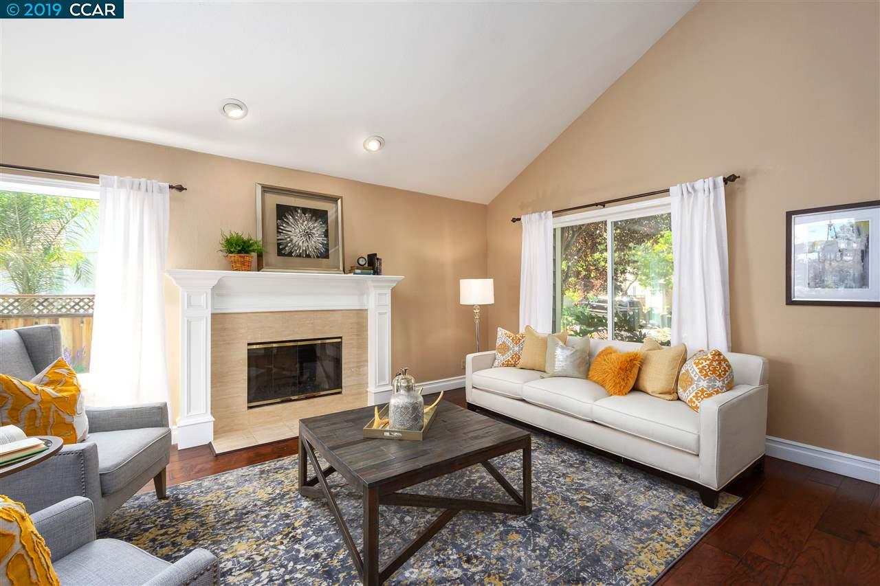 3899 Cottonwood Dr