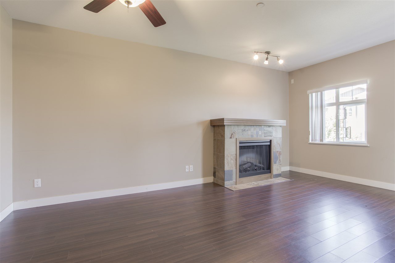 98-7388 Macpherson Ave